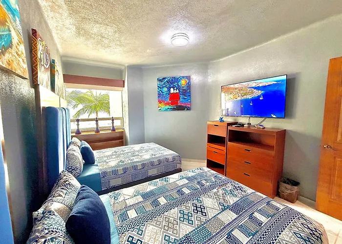 Espectacular Apto Remodelado, De Lujo Y A Pie De Playa Con Vista Al Mar